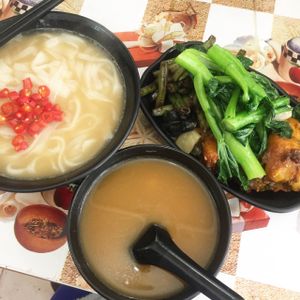 Lunch meal set  at Ka Ka Lok Fast Food Shop in New Territories