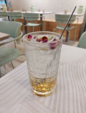 Soda with Lime and Plum 靜心玫瑰花醋梳打 at Soo Good Luen Wo 好素聯和 in New Territories
