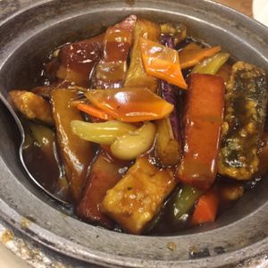 Vegetarian eel and pork and eggplant pot at Mighty Vegetarian 大力齋廚 - Tuen Mun in New Territories