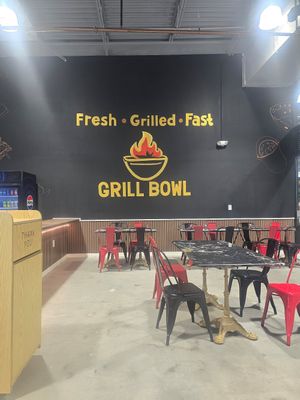 Hummus and falafel options at Grill Bowl in Ocala