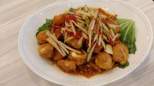 Food at Louvre Veggie in Butterworth