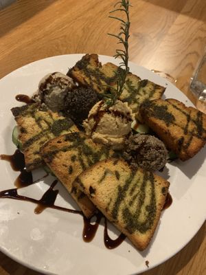 Trio tapenade starter at Postcards in Hanalei