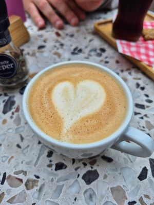 Café latte veg milk at Jordy's Bakery in Rotterdam