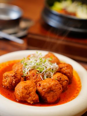 Horseshoe balls  at SongXiangHou Tea & Vegan (松香后) in Chengdu