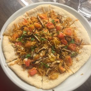 create your own pizza! at Mianto 艾果豐 in Taipei