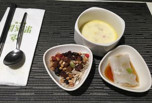 Desserts at GuǒRán Huì 果然匯 - fruitfulfood in Taipei