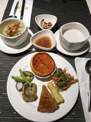 Food varieties  at GuǒRán Huì 果然匯 - fruitfulfood in Taipei