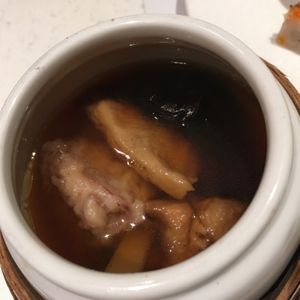 Buddha jumps the wall at GuǒRán Huì 果然匯 - fruitfulfood in Taipei