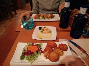 vegan falafel with soya yoghurt at Al Natural in Madrid