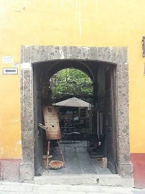 The entrance at Néctar en Camino Silvestre in San Miguel De Allende