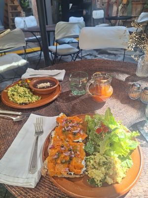 Scrambled tofu and "lox" at Néctar en Camino Silvestre in San Miguel De Allende