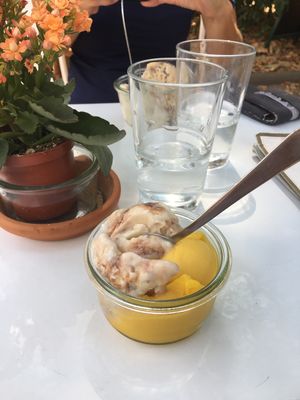 vegan Mango & Lickers ice cream  at I Am Love in Bochum