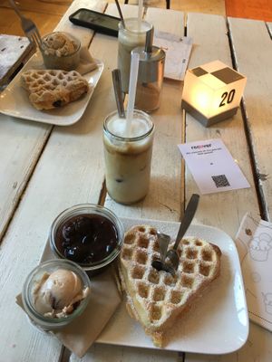 Waffle, hot plums and lickers icecream at I Am Love in Bochum