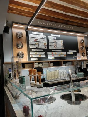 Small 4.5€, medium 6€, large 7€ at Rivareno Gelato Paris Huchette in Paris