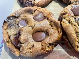 "Milk" chocolate cookie at Chapter Eight in London