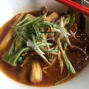 “Shabu shabu” at The Griffon Pub in Niagara Falls