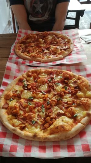 2 options at Oscar and Rosies in Nottingham