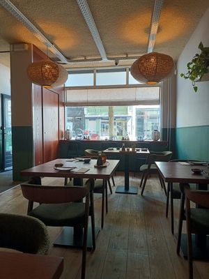Pand binnen at Vegan Sushi Bar in Utrecht