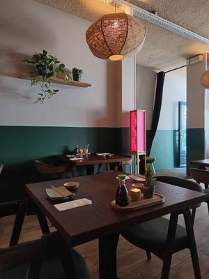 Pand binnen at Vegan Sushi Bar in Utrecht