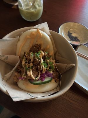 Bao with Korean pulled ‘beef’: quite good, but the ‘beef’ was a bit dry at Vegan Sushi Bar in Utrecht