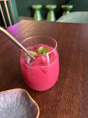 Lychee hibiscus ice-tea: very tasty with a rich lychee flavour (due to lychee mash and sirup). It is sweet for an ice-tea though.  at Vegan Sushi Bar in Utrecht