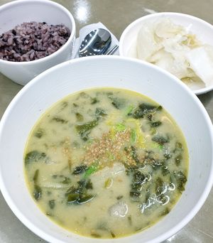 only 7000krw 😋 at Jogyesa Kitchen - 조계사 승소 in Seoul