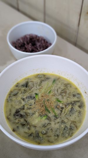 Perilla Seaweed Ongsimi
미역옹심이 at Jogyesa Kitchen - 조계사 승소 in Seoul