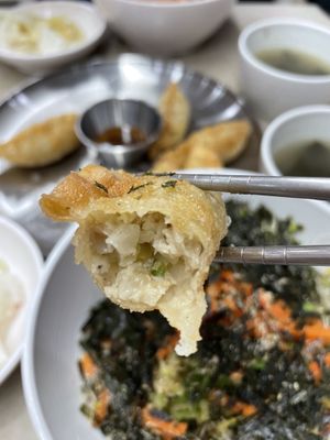 Close-up Mandu   at Jogyesa Kitchen - 조계사 승소 in Seoul
