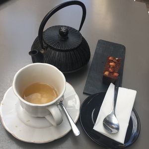 mint tea with vegan brownie  at Theias in Avignon