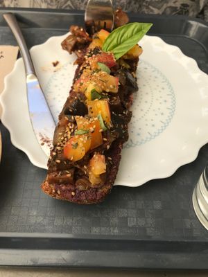 Tartine at Theias in Avignon