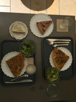 Lunch menu  at Theias in Avignon