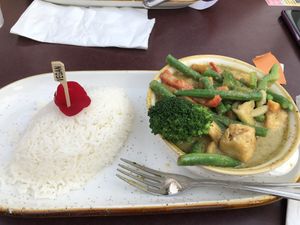 Green curry, labeled “vegan” !! at Sugar and Spice in Cambridge