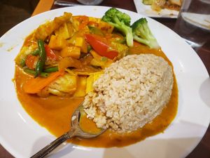 Mango tofu curry at Sugar and Spice in Cambridge