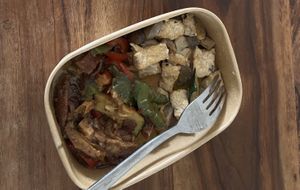Vegane Ente & carbonara Tofu  at We Vegan by MayKay in Graz