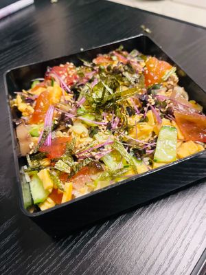 Vegan Chirashi sushi box filled with colorful vegetables at Nirai Roppongi | Vegan Sushi in Tokyo