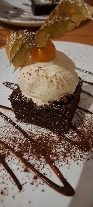 Chocolate brownie at Red Onion in Glasgow