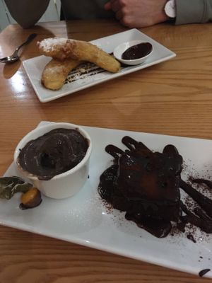 Hot chocolate brownie & banana fritters at Red Onion in Glasgow