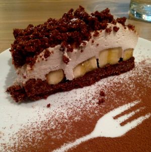 Raw 'mole' cake / Raw 'krtkuv' dort at MyRaw Cafe in Prague