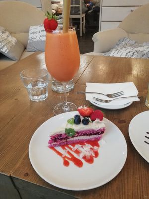 💚 at MyRaw Cafe in Prague