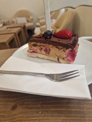  at MyRaw Cafe in Prague