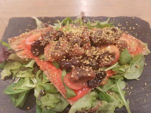 raw pizza at MyRaw Cafe in Prague