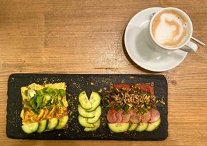 Breakfast toast with „egg“ and beetroot spread at MyRaw Cafe in Prague