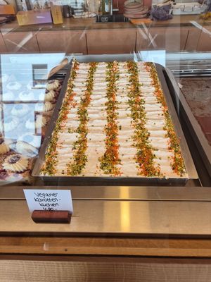 Karottenkuchen at unicake Café in Mannheim