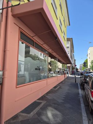 Außenansicht at unicake Café in Mannheim