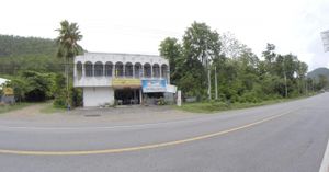 Right on the main road at Jay in Mae Hong Son