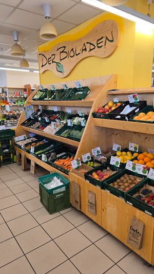 fresh vegs and fruits at Der Bioladen - Elke Hörbst in Reutte
