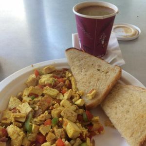 Tofu scramble at Fresh Mart - Condado in San Juan