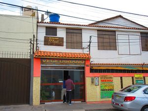 Store front at El Puente 1 in Arequipa