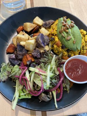 Tofu scramble at DEN - Root Down - TC in Denver