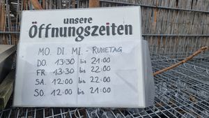 Opening hours at Kruemelkueche in Duisburg